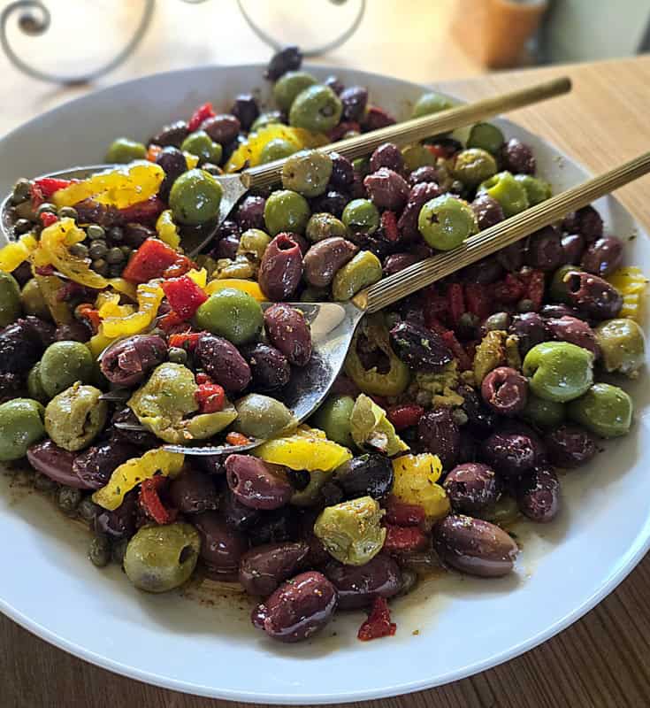 Moroccan Olive Salad
