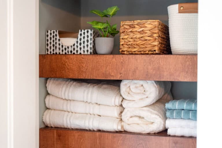 Organizing Small Bathrooms Without Remodeling